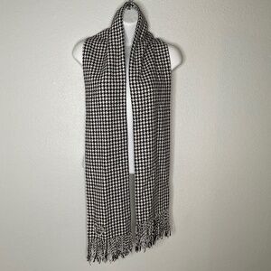 Disney park’s houndstooth scarf Black & White Rhinestone Mickey 60”